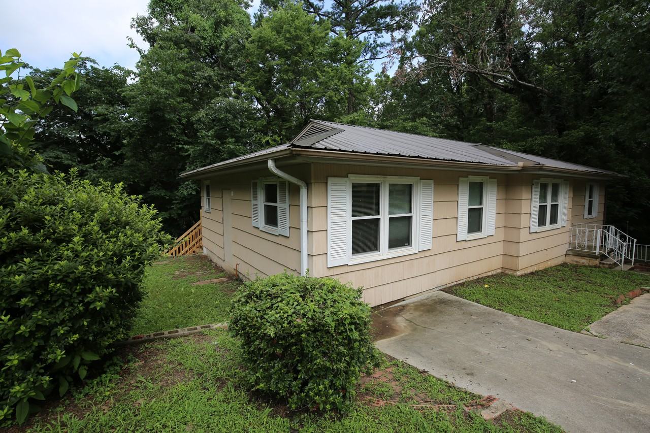 1344 Glenwood St Nw - Photo 2 of 31