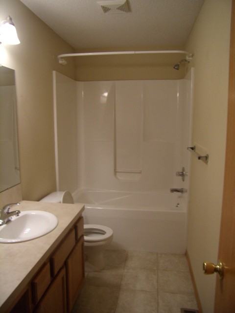 3345 N Governeour Cir - Photo 4 of 9