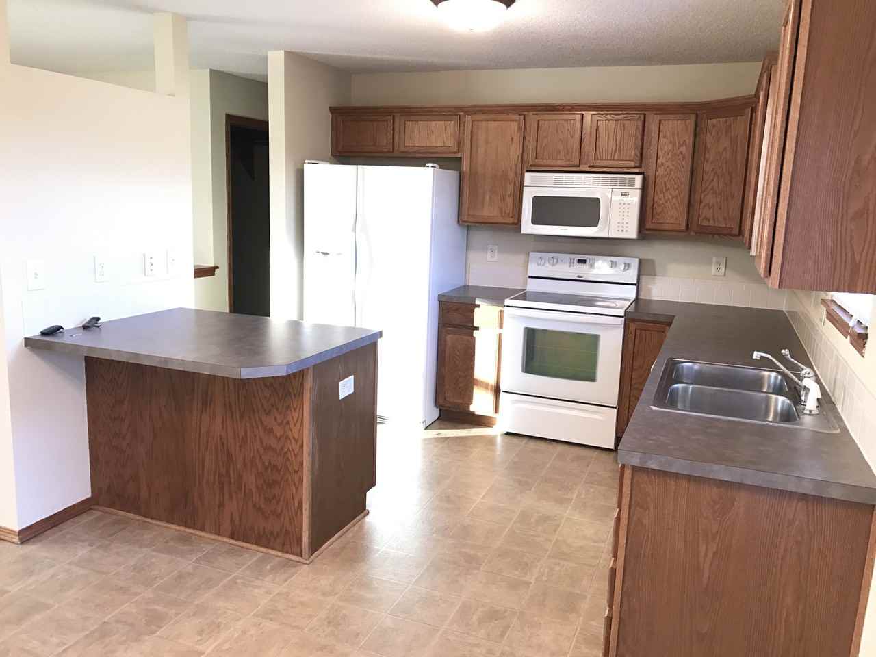 810 N Longview Ct - Photo 3 of 13