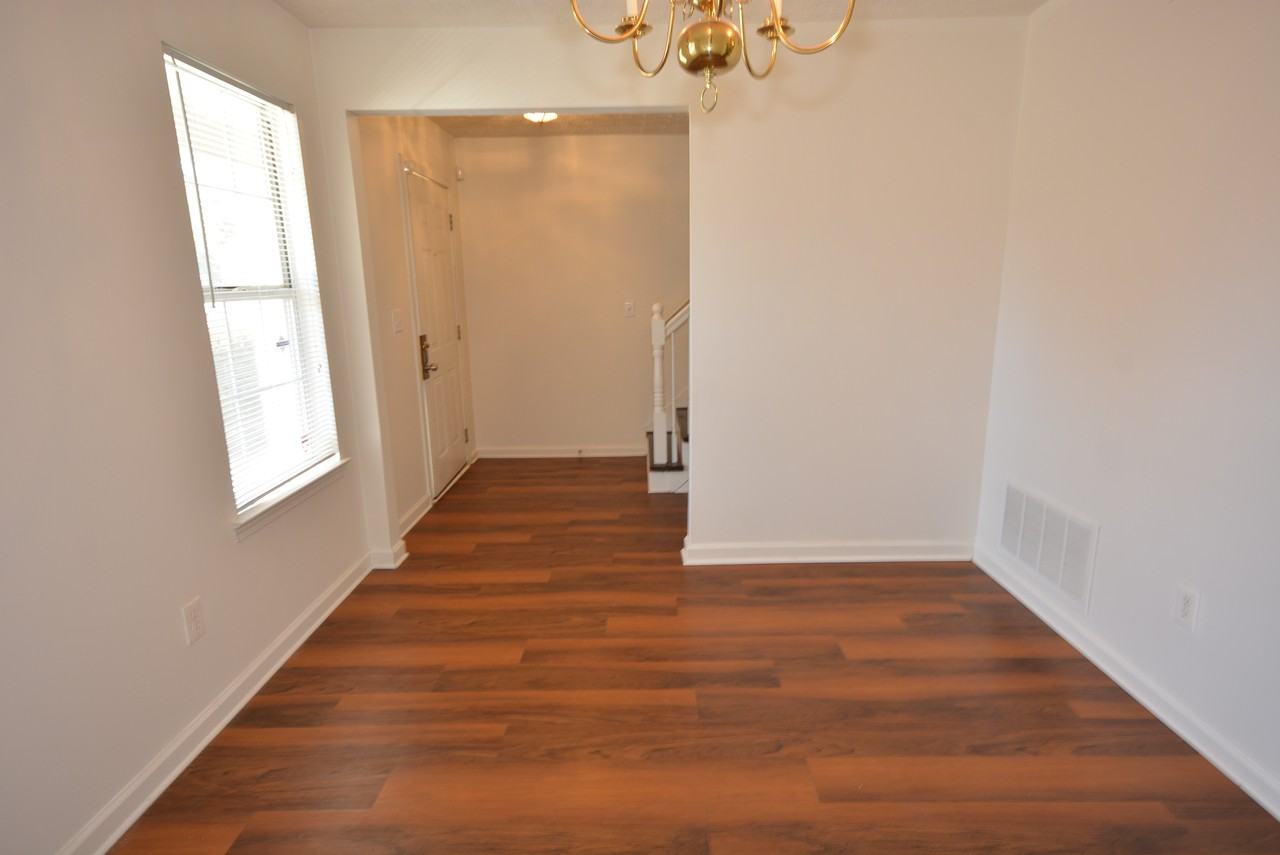 5960 Batson Ct - Photo 7 of 27