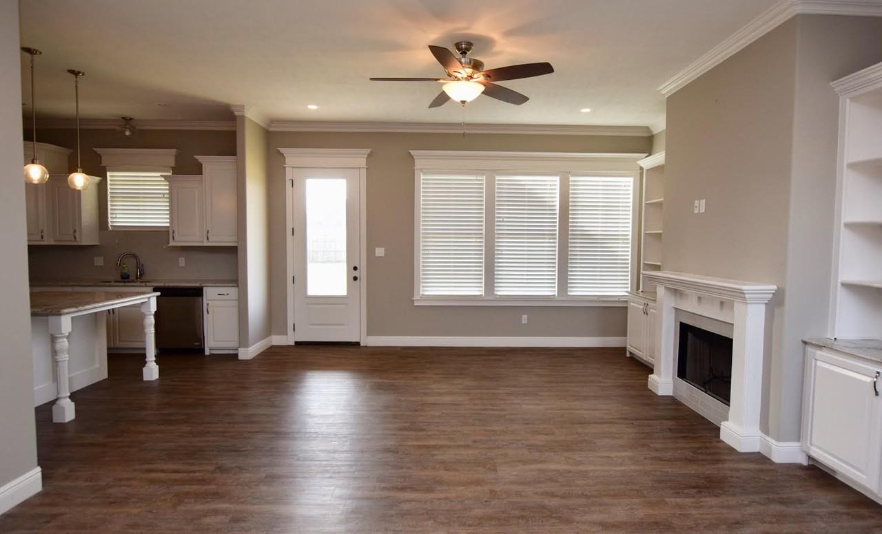 1475 Trisha Ct - Photo 3 of 19