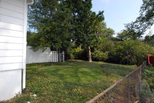 8912 Rusdon Ln - Photo 2 of 22