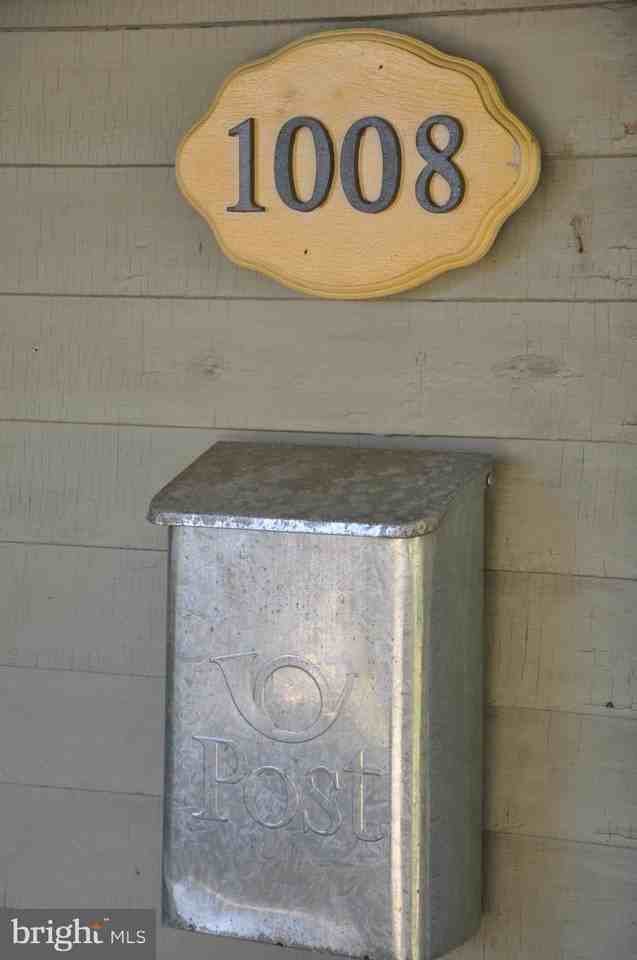 1008 Sycamore Street - Photo 2 of 21