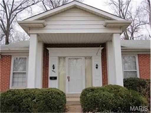 8541 Elgin Ave - Photo 2 of 8