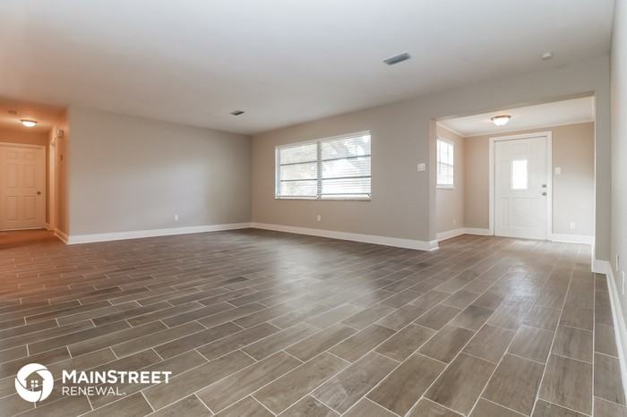 4331 Tufts Avenue - Photo 3 of 15