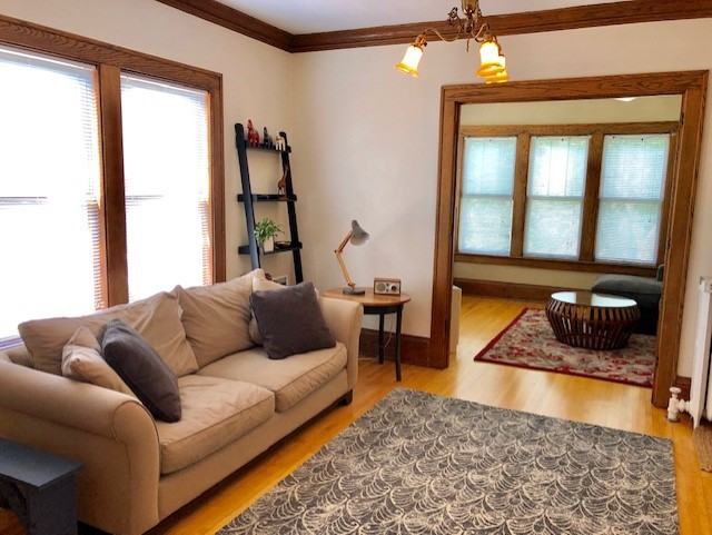 2121 Penn Ave S #3 - Photo 3 of 12