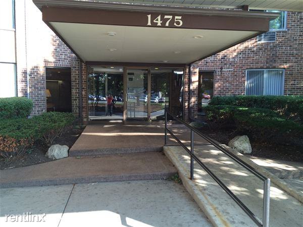 1475 Rebecca Dr - Photo 3 of 12