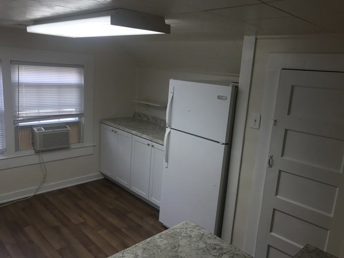 1617 Sunrise Avenue - Photo 2 of 6