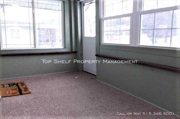 718 25th St - Photo 2 of 9