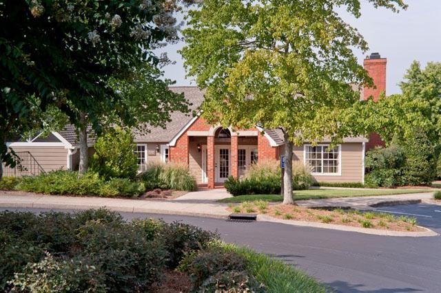 Brentwood Downs - Photo 2 of 18