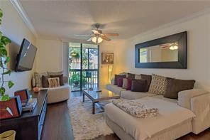 733 Southeast 1st Way #201