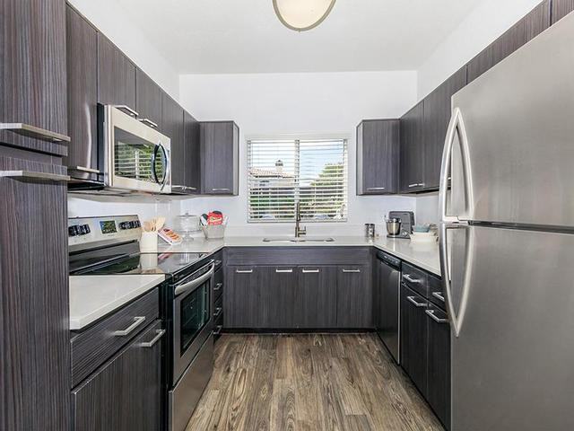 7990 E Snyder Rd - Photo 2 of 28