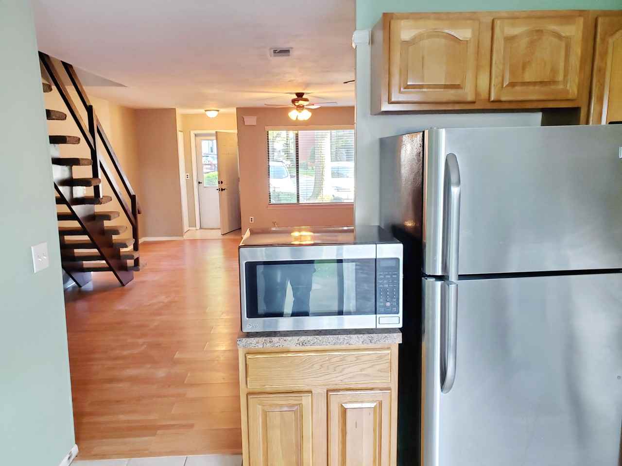 16 Belmar Drive East - Photo 3 of 12