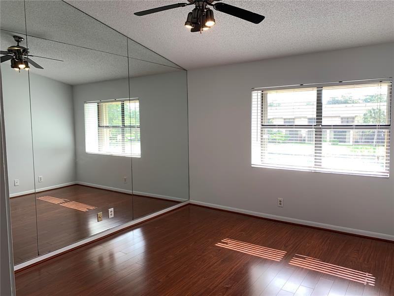 3961 Cocoplum Cir - Photo 3 of 6