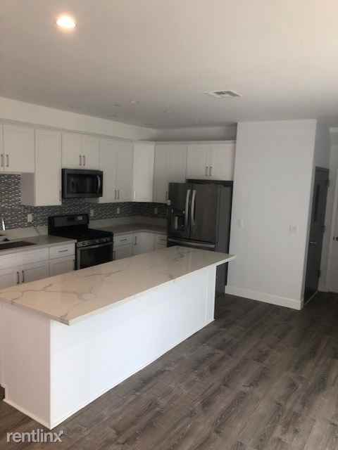 5208 Lemona St. - Photo 2 of 10