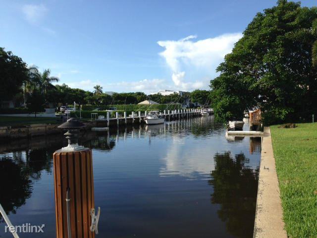 6100 NE 7th Ave - Photo 2 of 10