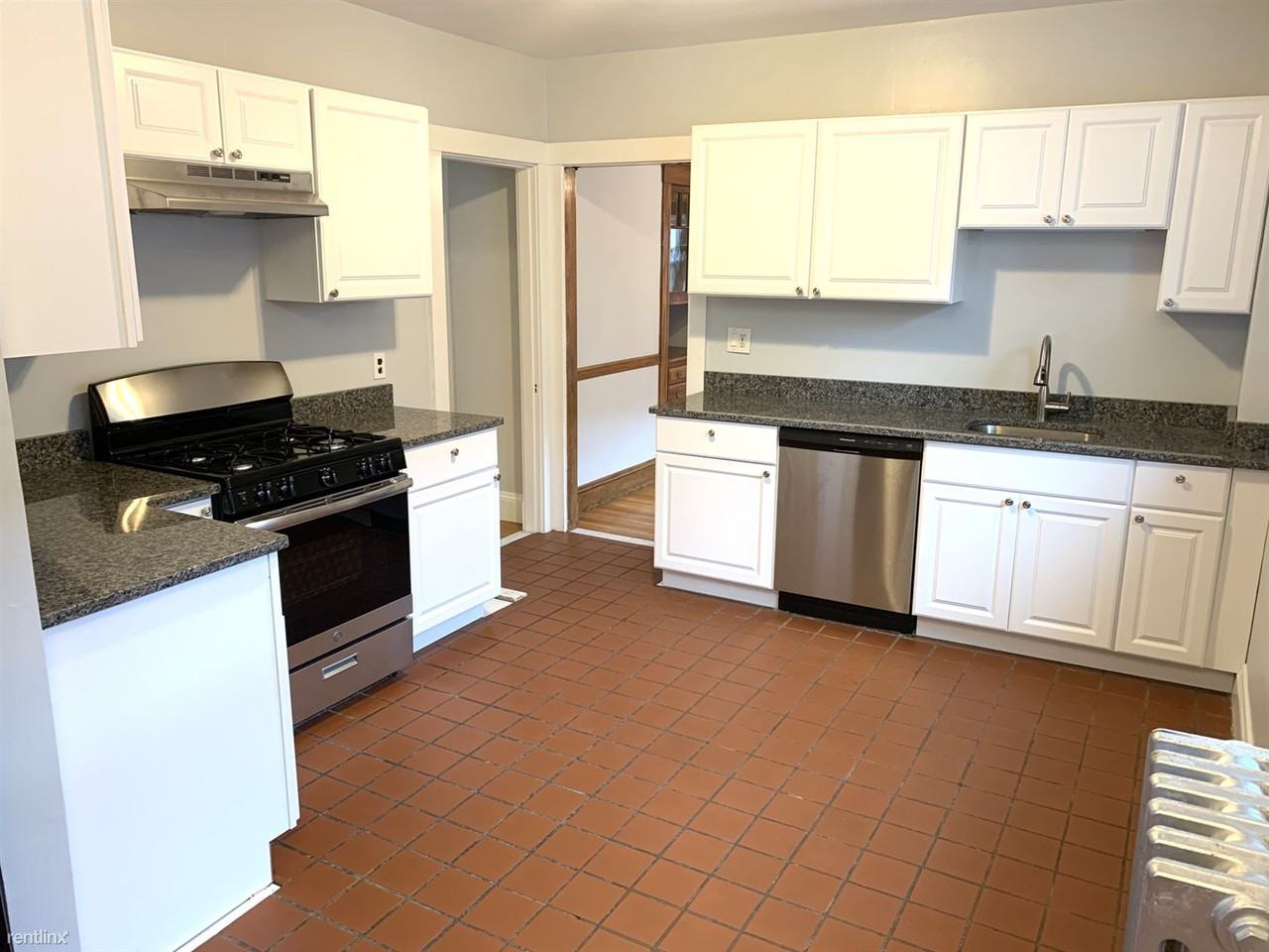 18 Lenglen Rd - Photo 2 of 16