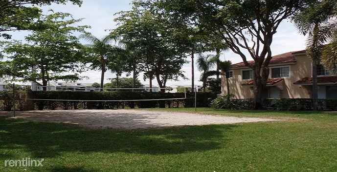 1727 Village Blvd - Photo 2 of 8