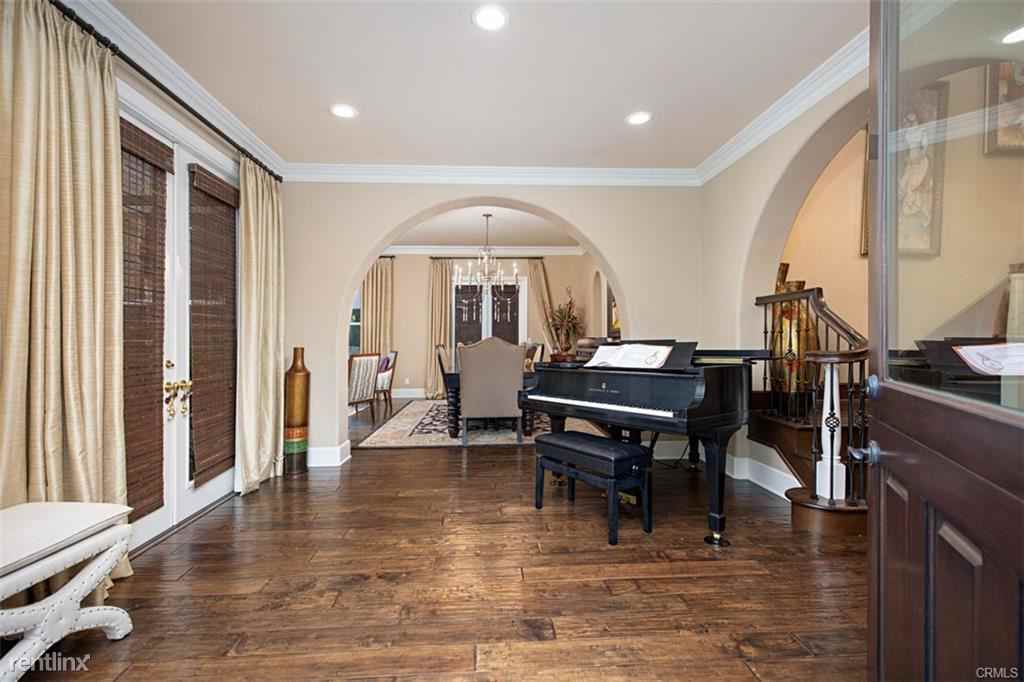 18 Palazzo - Photo 3 of 10