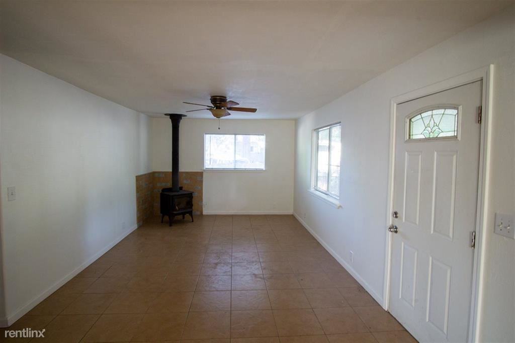 19305 Carrick Avenue - Photo 3 of 5