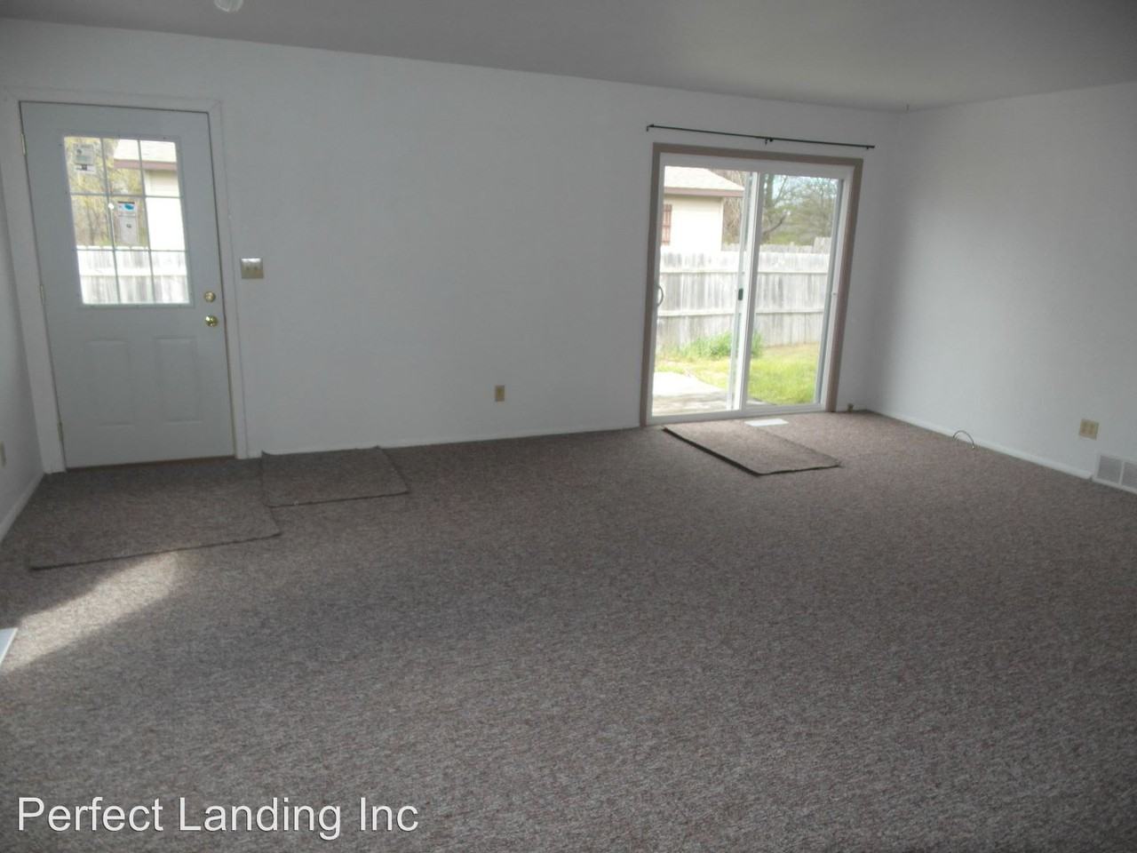 4716 Sunset St - Photo 2 of 10
