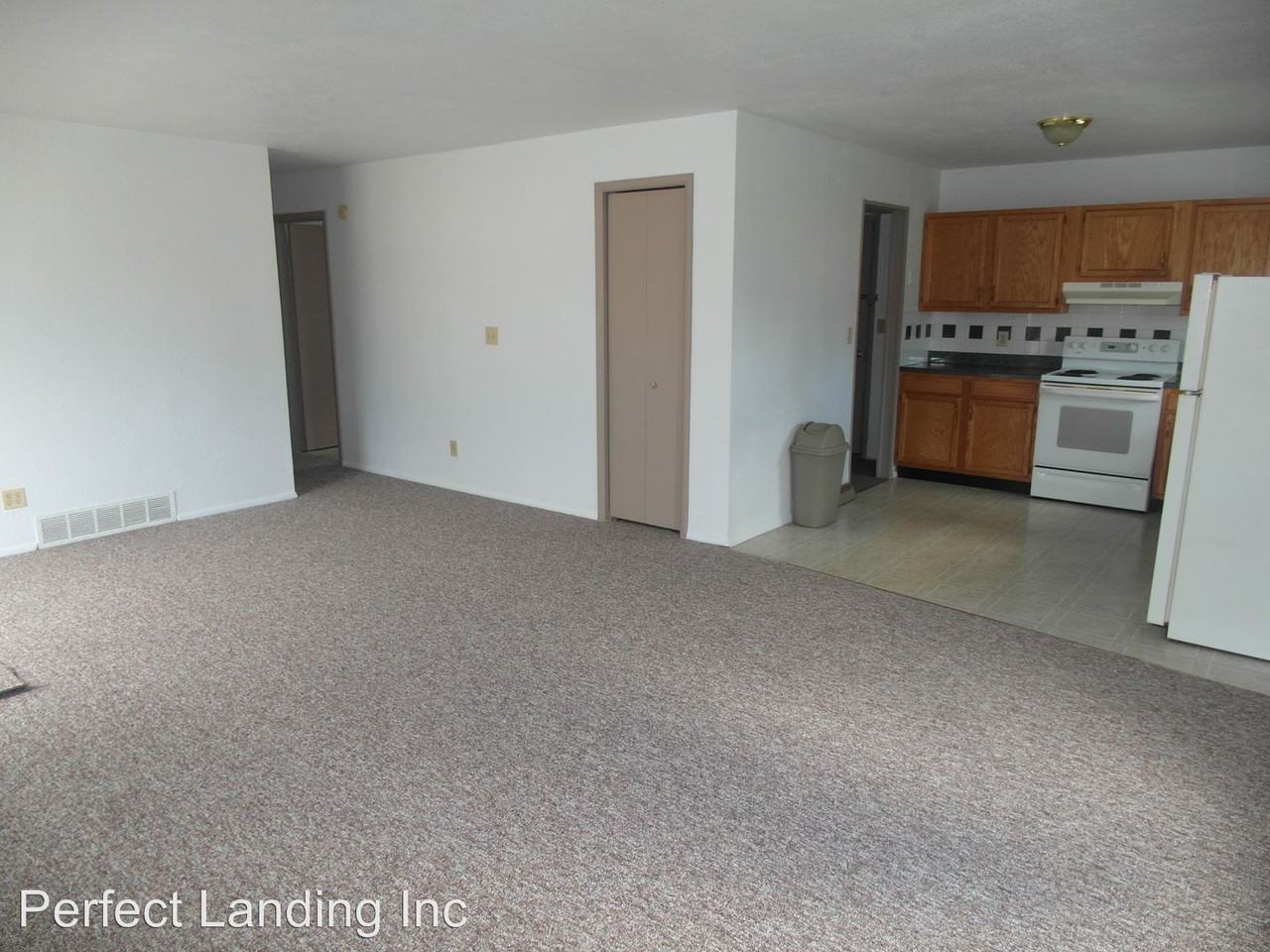 4716 Sunset St - Photo 3 of 10
