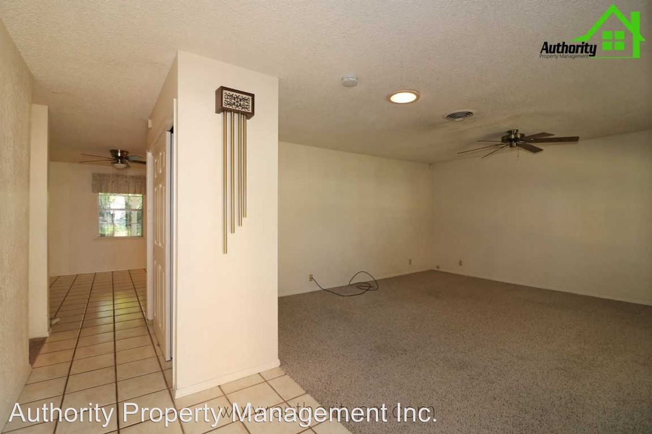 455 Rivella Vista Dr. - Photo 3 of 21