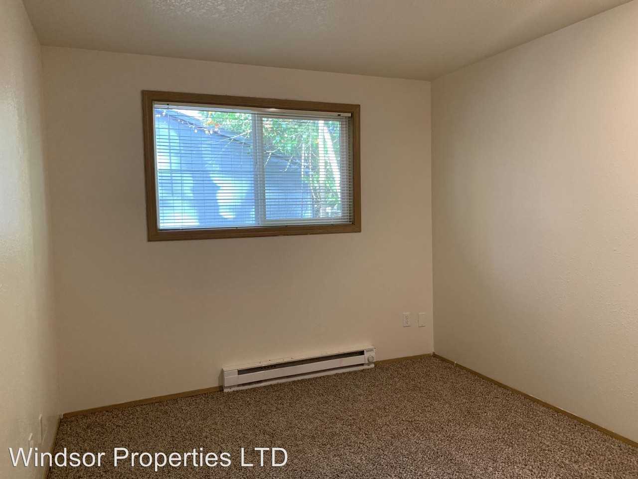 2464 Ne Grant Street - Photo 2 of 12