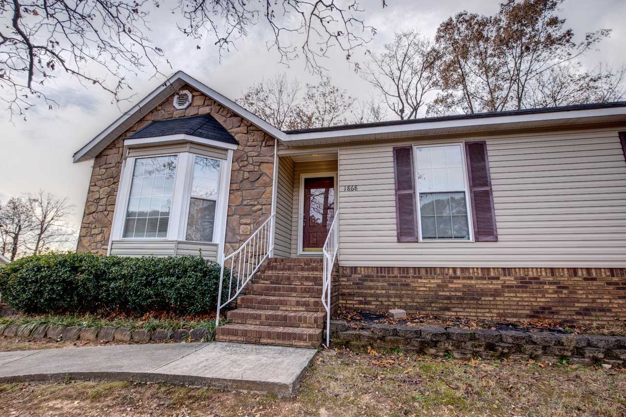 1868 Carraway St - Photo 3 of 22