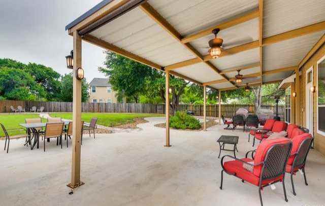 133 Park Ln - Photo 2 of 10