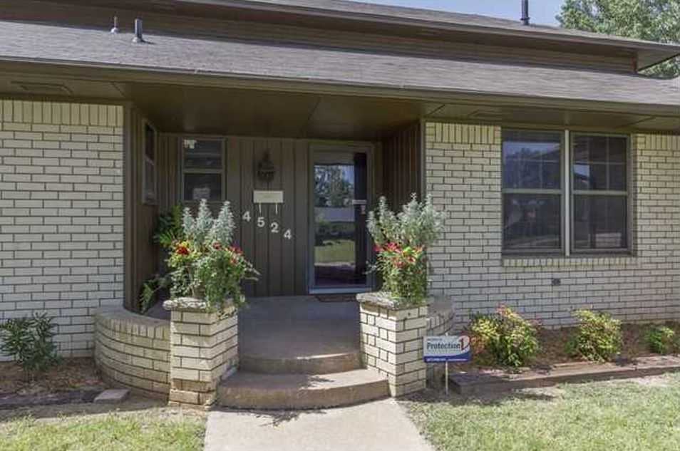 4524 Nw 60th Street - Photo 2 of 10