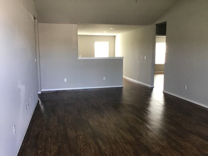 279 Glory Lane - Photo 3 of 14