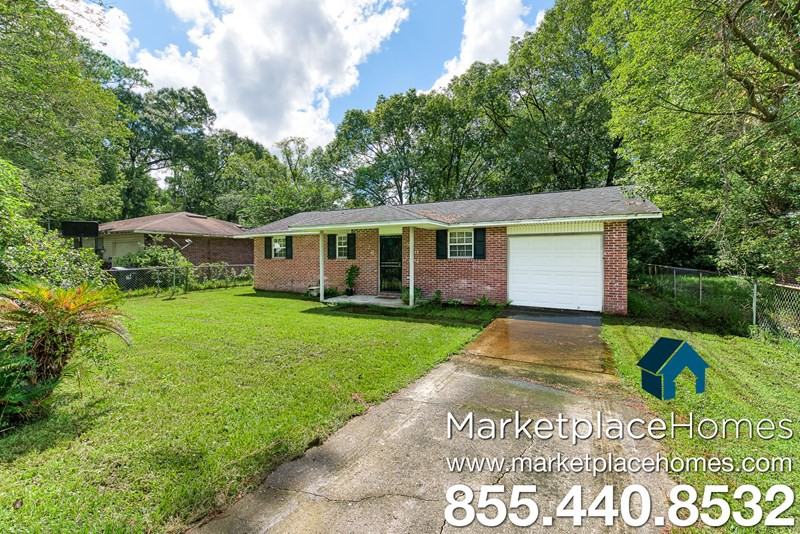 648 West Oliver St - Photo 2 of 14