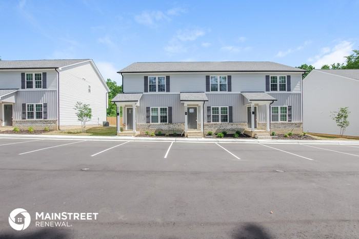 504 Rogers Lake Road - Photo 3 of 18