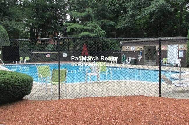 6 Greenbriar Drive Greenbriar Dr. #108 - Photo 2 of 8