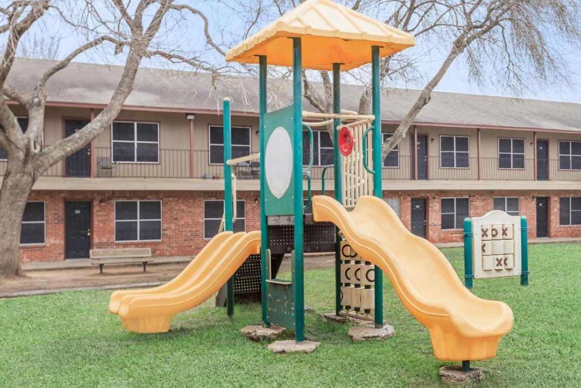 Oaks at Mustang - Photo 6 of 26