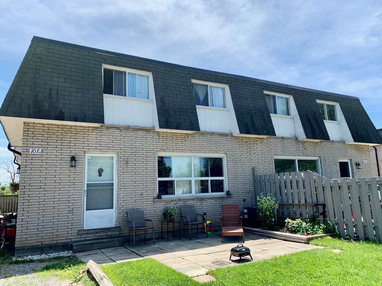 107 Endicott Terrace, Welland, ON L3C 5R9 3 Bedroom Apartment for Rent