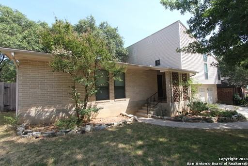 12510 Chateau Forest Ln - Photo 3 of 25