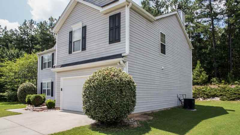 2804 Evanston Ct - Photo 2 of 25