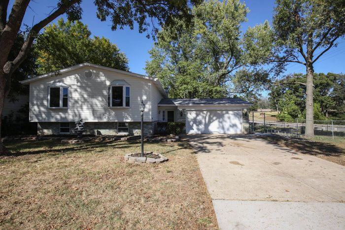 2 Roland Lane - Photo 2 of 27