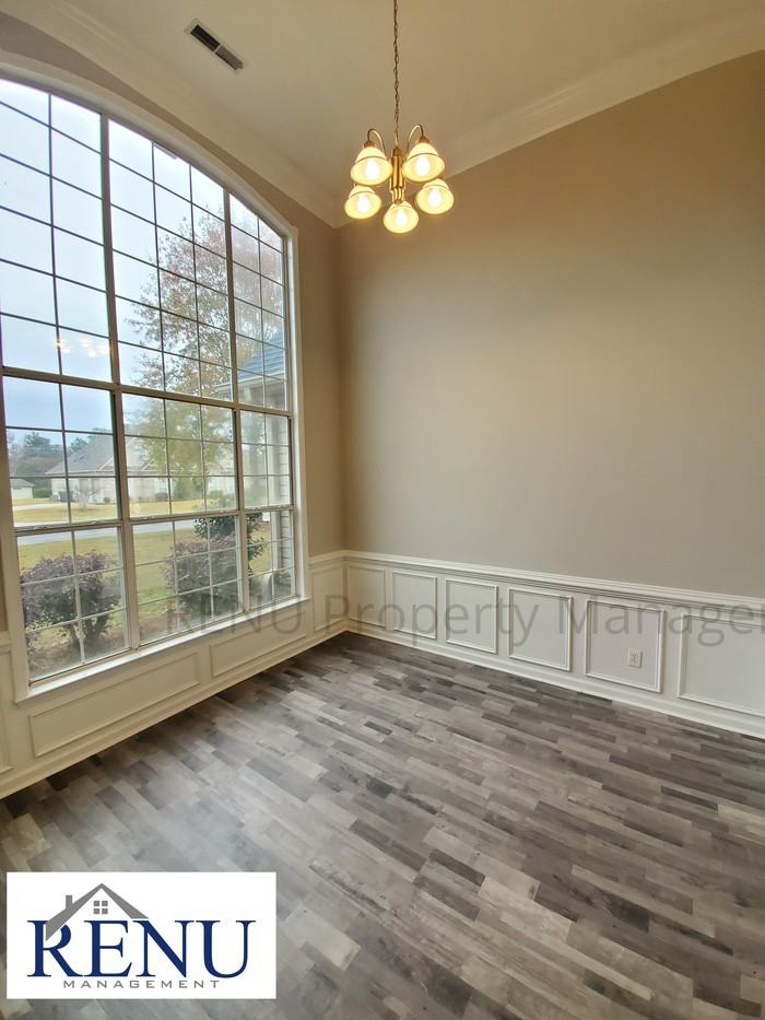 259 Camden Lake Dr - Photo 2 of 20