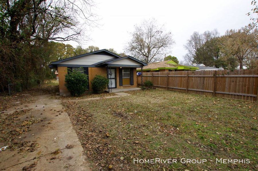 2960 Lark Ave - Photo 2 of 16