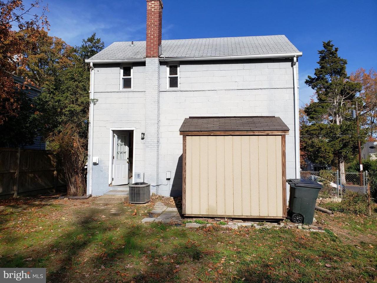 1017 S Edison Street - Photo 3 of 17