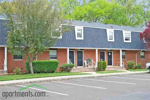 Woodmere at Hamilton - Photo 3 of 6