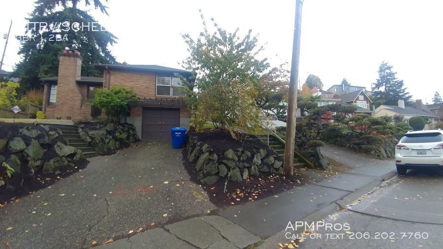 3233 Conkling Place West - Photo 2 of 24