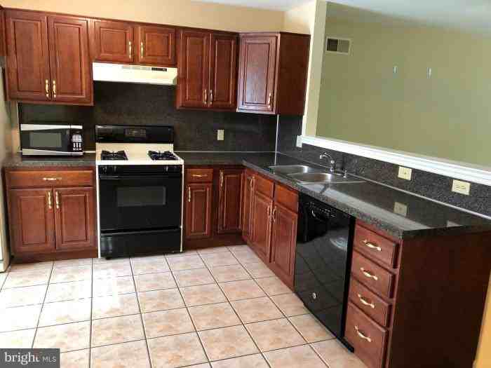 453 Epsilon Drive - Photo 3 of 17