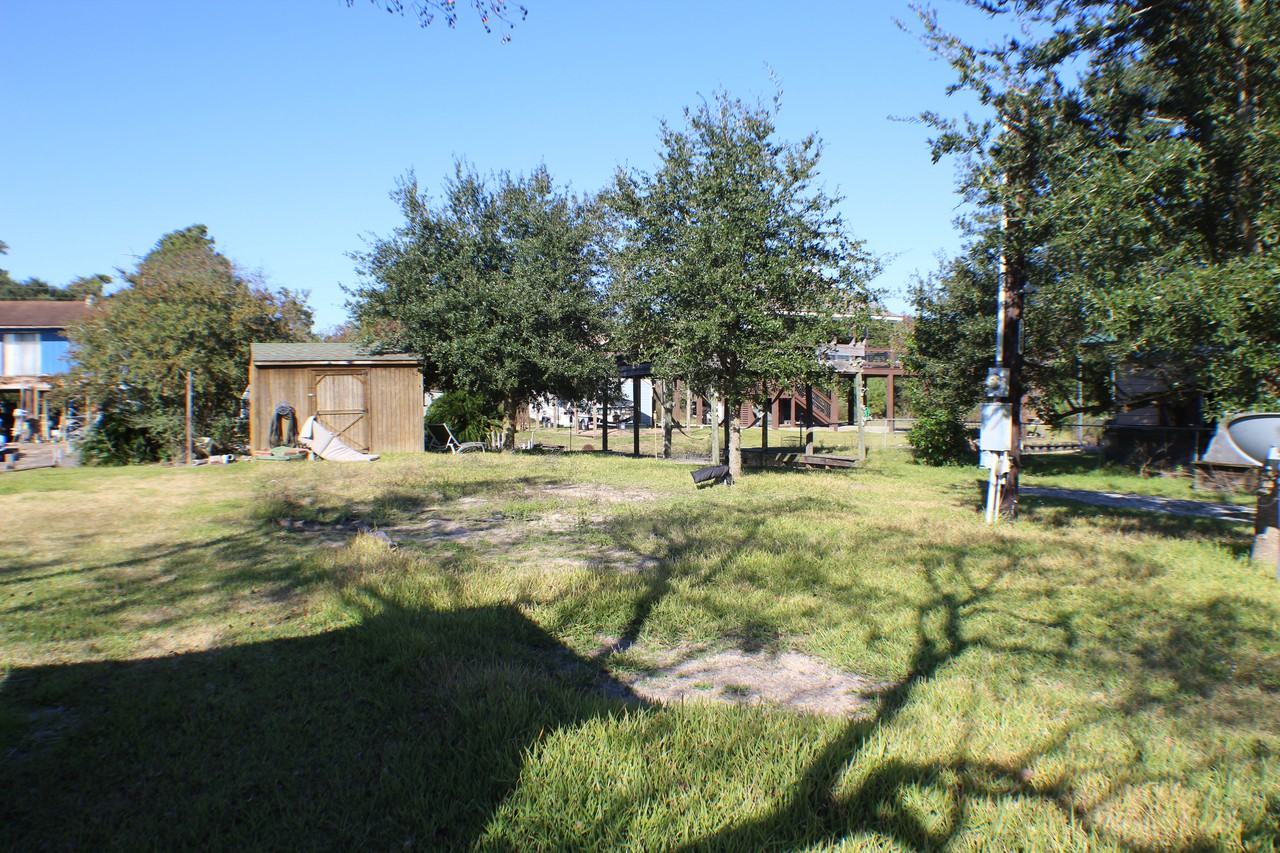 3876 Airhart Rd - Photo 3 of 3