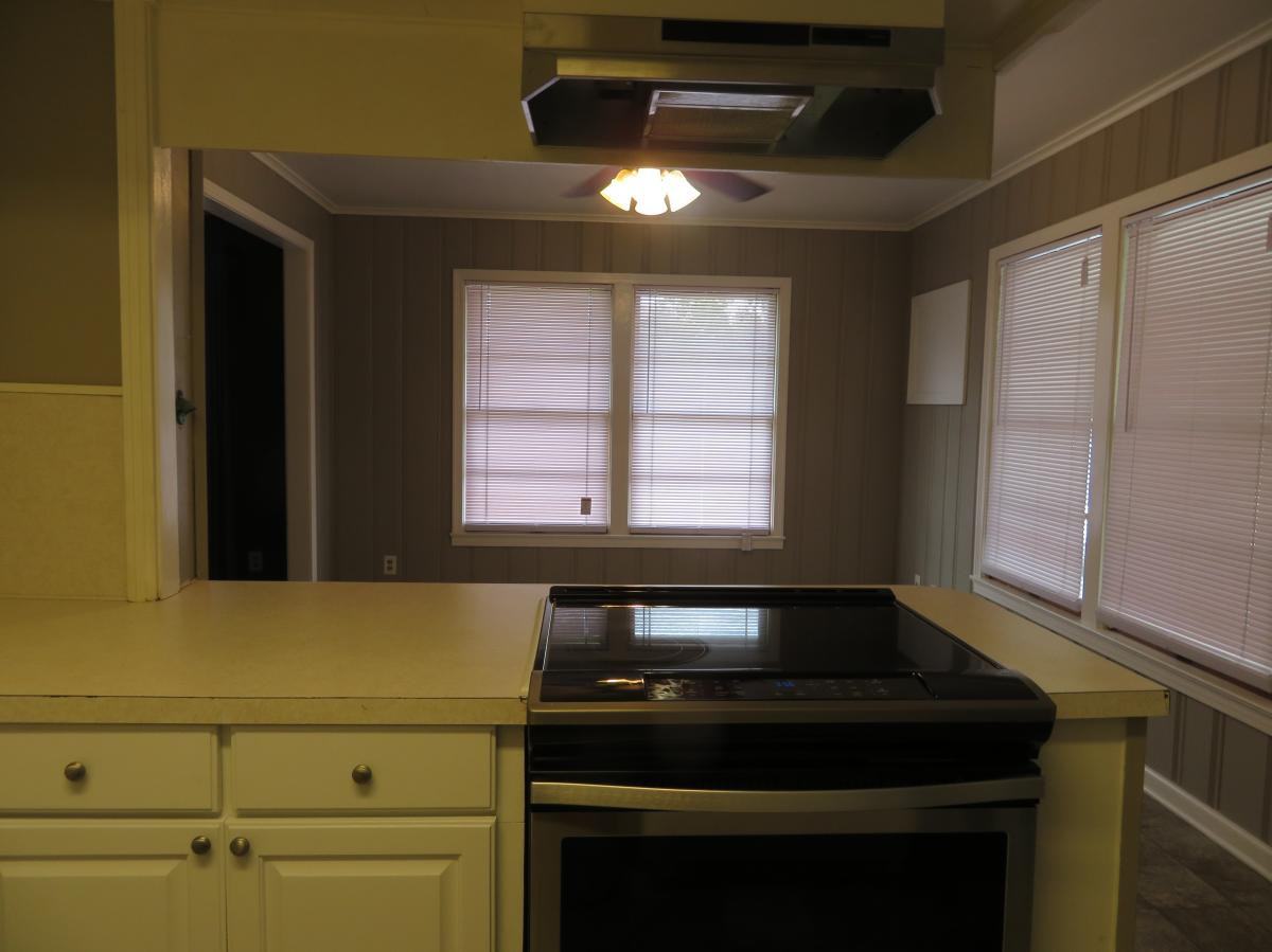 3502 Center St - Photo 3 of 17