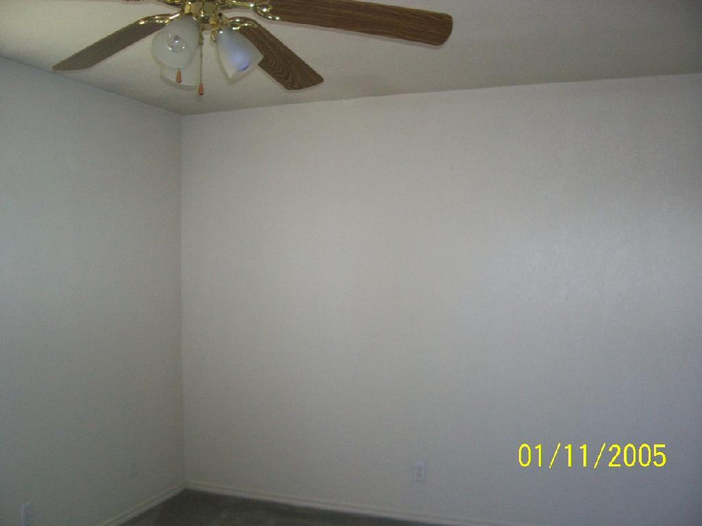 912 McDaniel - Photo 3 of 9