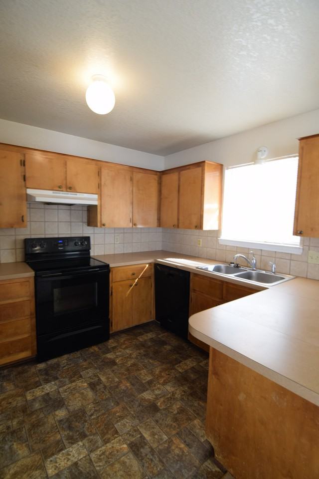 4208 Vicki Dr - Photo 4 of 17